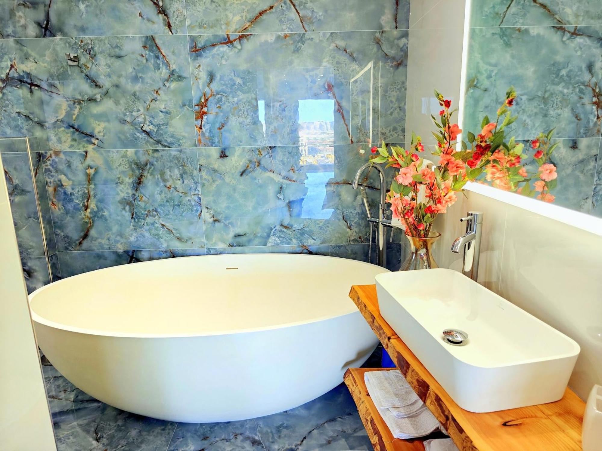 Apartment Luxury Living - Seafront Haven In - Malta