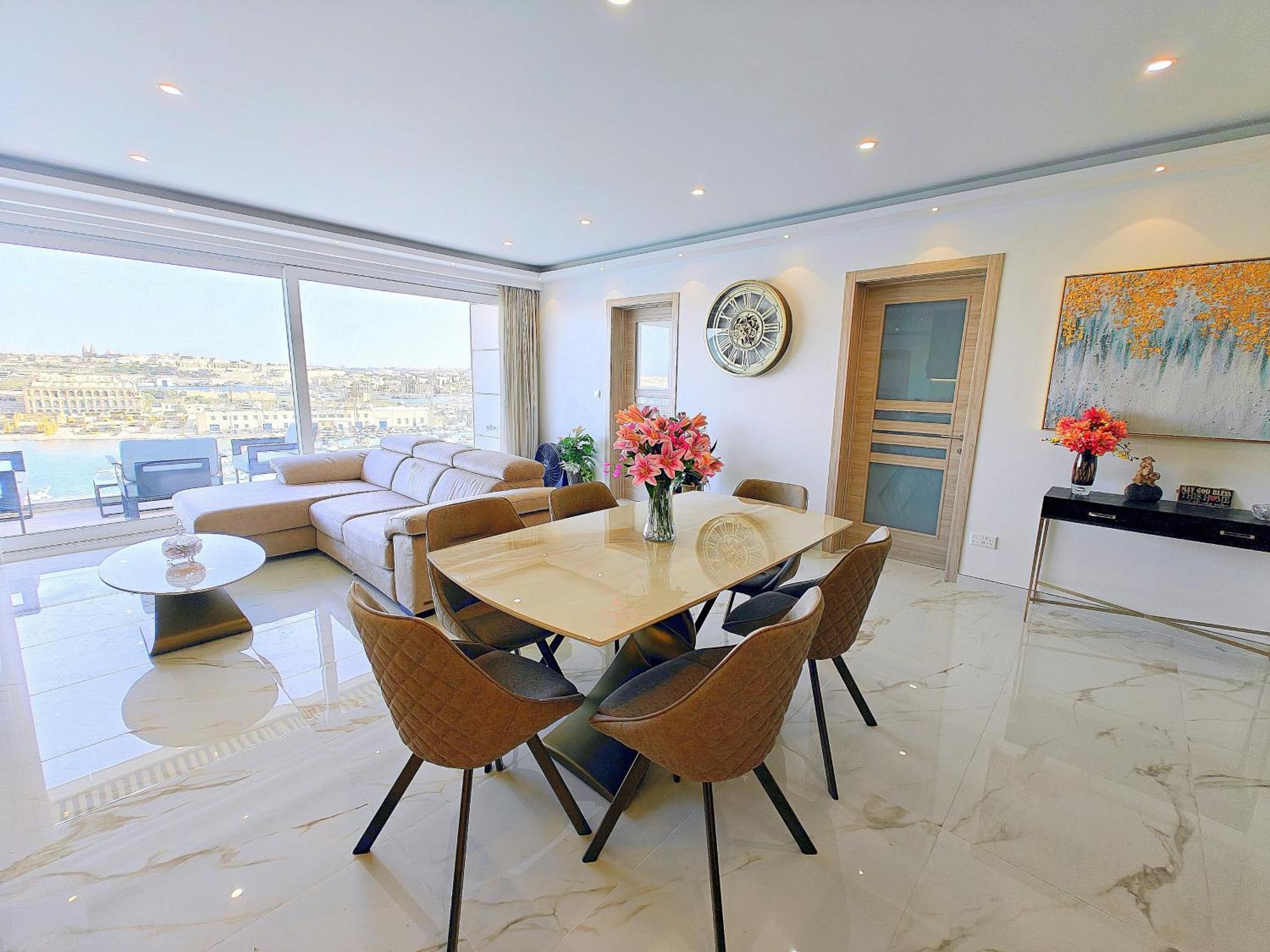 Apartment Luxury Living - Seafront Haven In - Malta *