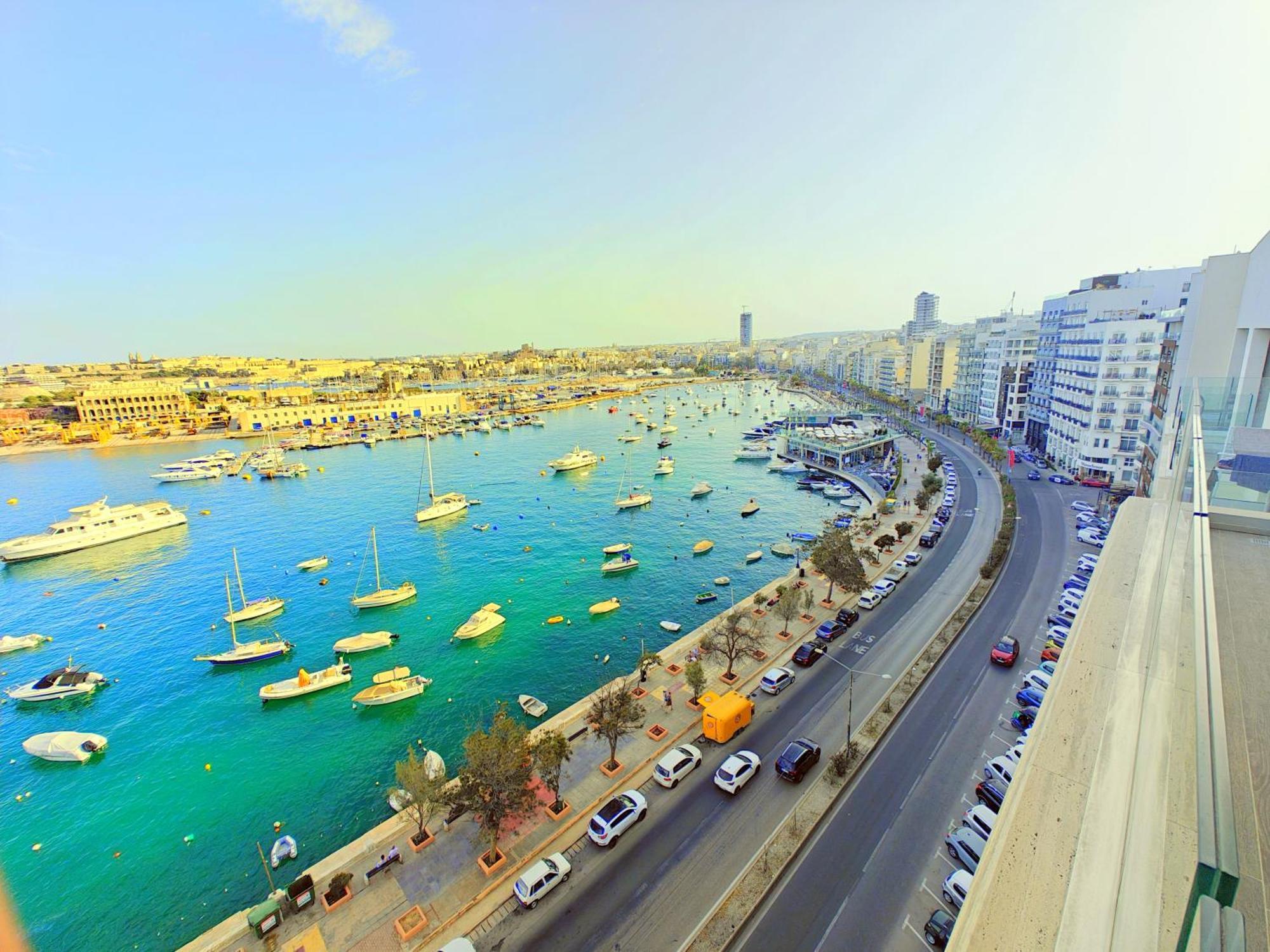 Apartment Luxury Living - Seafront Haven In - Malta